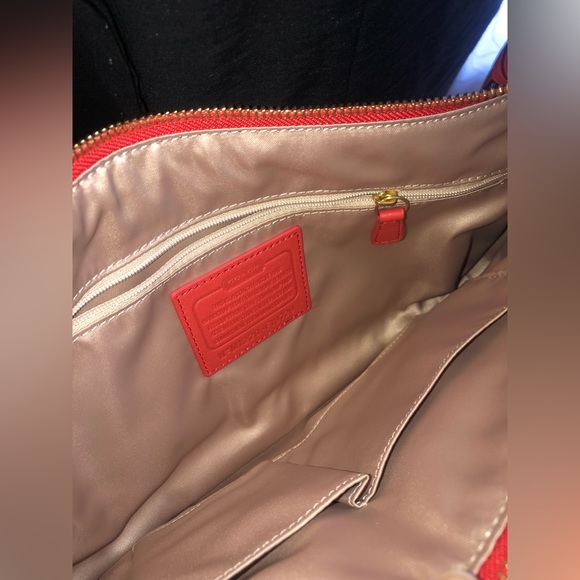 COPY - Coach Purse - Picture 2 of 4